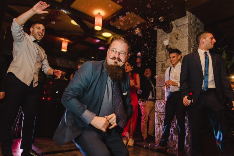 invitados de fiesta